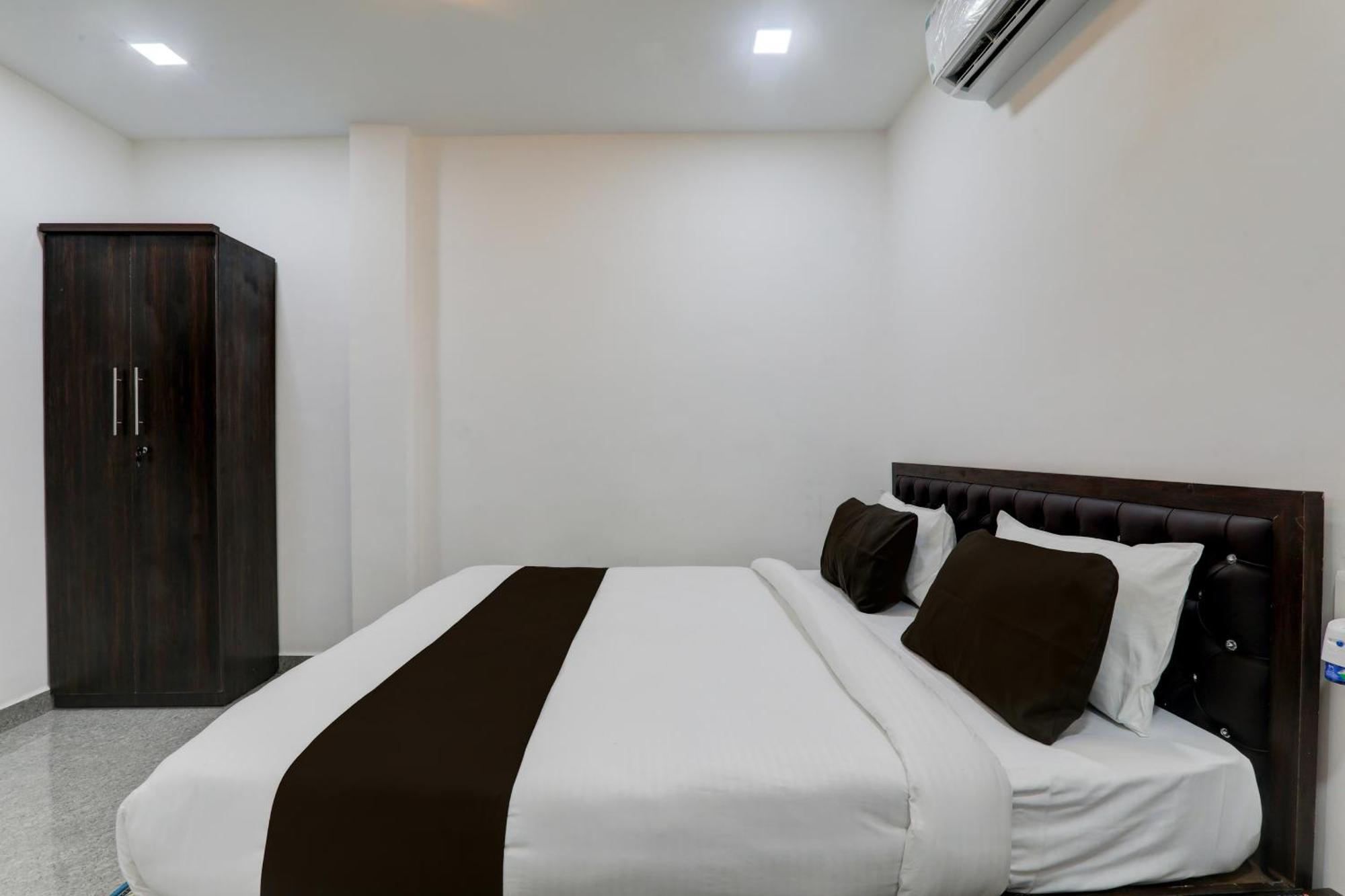 Super Hotel O Flagship Hotel Mk Palace Lucknow Buitenkant foto