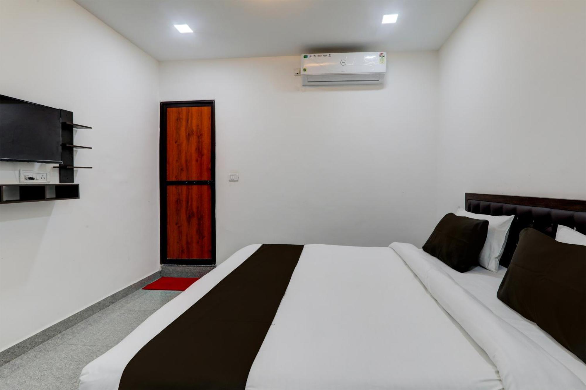 Super Hotel O Flagship Hotel Mk Palace Lucknow Buitenkant foto